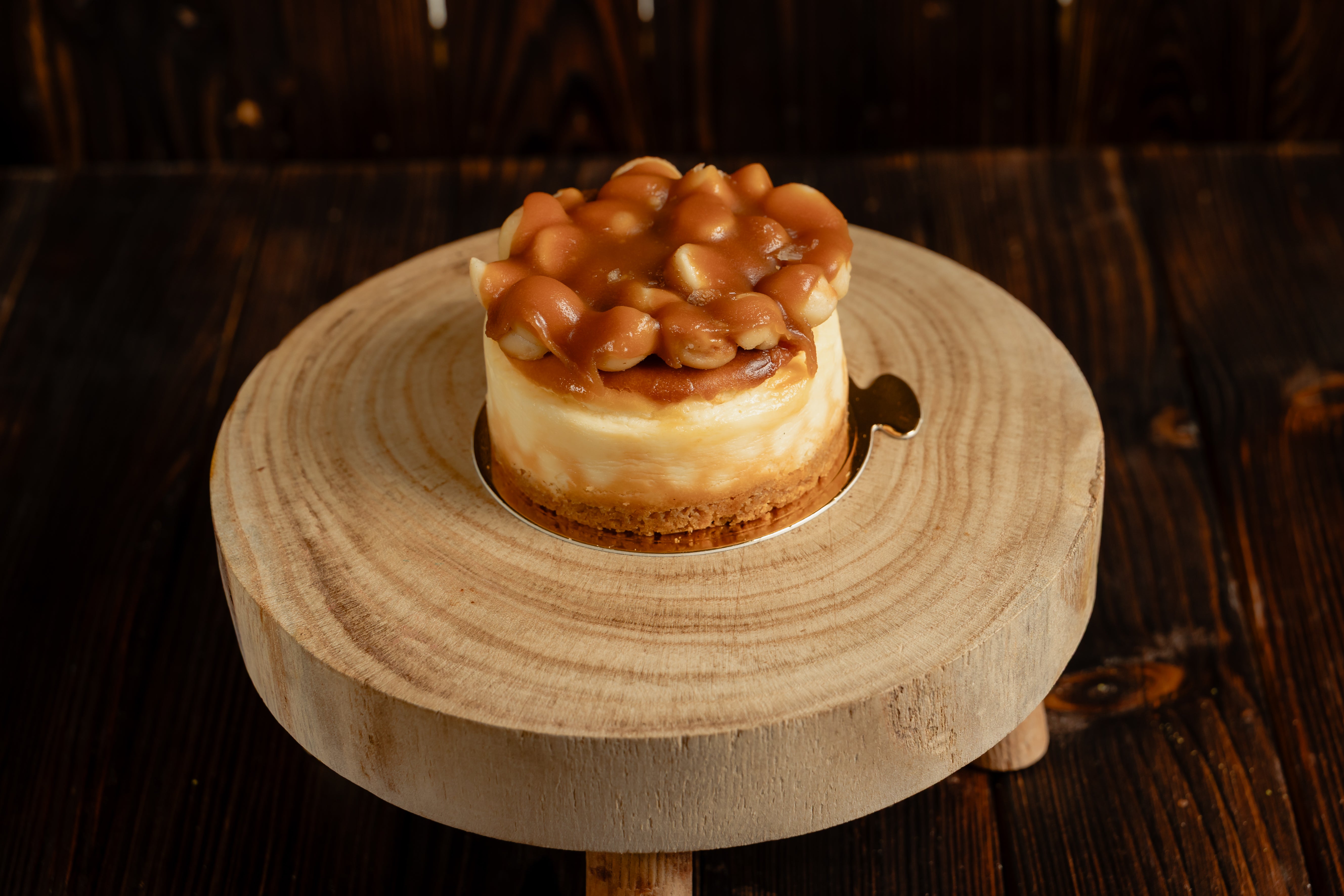 Macadamia Cheesecake (Single Portion) - Kenny Hills Bakers